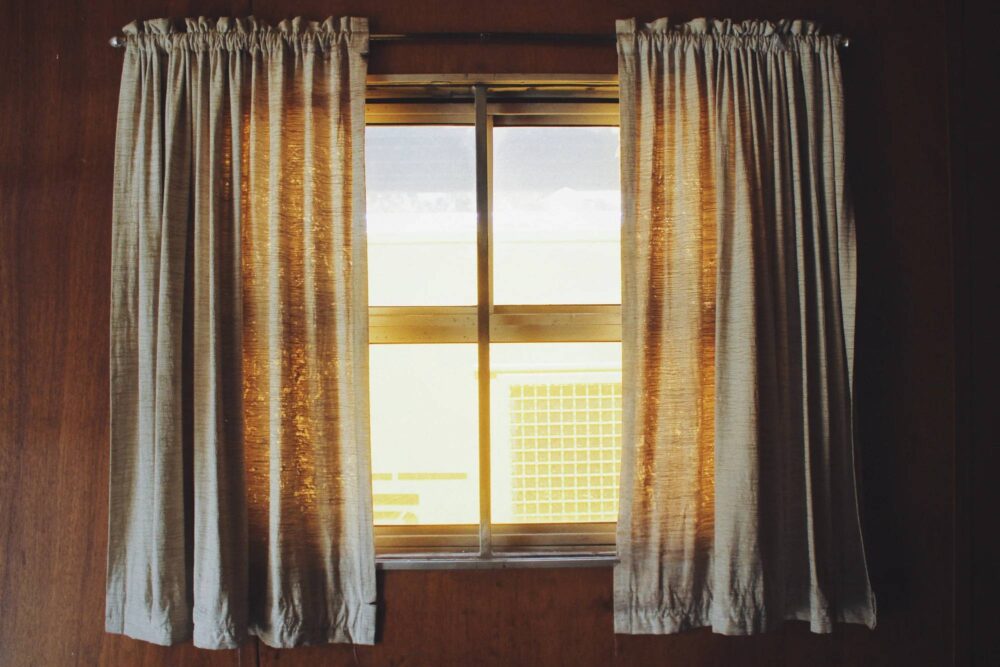 Curtains - Image 3